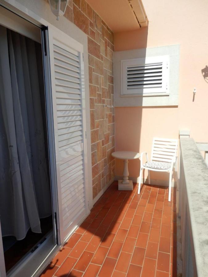 Apartments Vesna & Ivica Mirce Екстериор снимка
